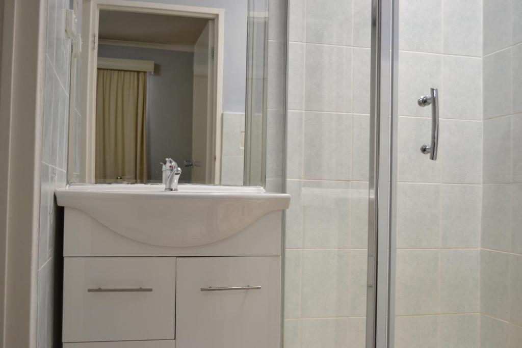 Chadstone Executive Motel Όουκλι Δωμάτιο φωτογραφία
